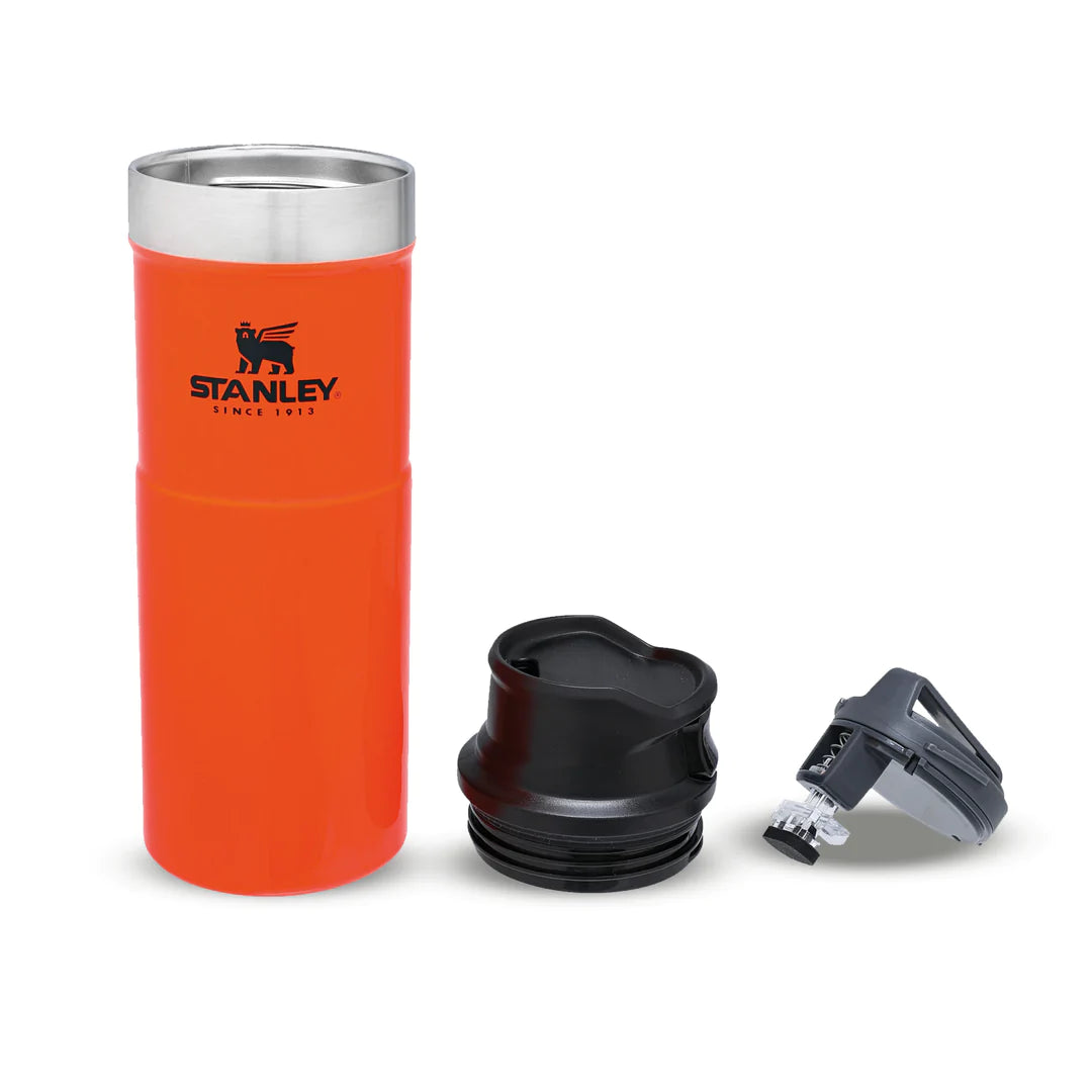 Stanley Classic The Trigger-Action-Reisebecher | 0,47 l | Flammendes Orange